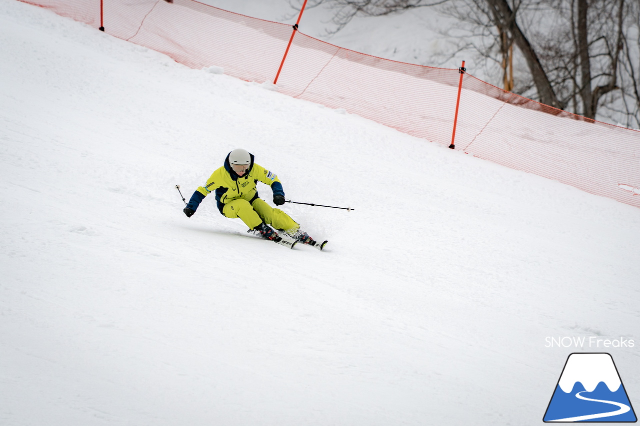 なんと約10年ぶりの「技術選」撮影?! PREMIER SKI ACADEMY presents 『2026プレミアカップ・スキー技術選』レポート！｜朝里川温泉スキー場